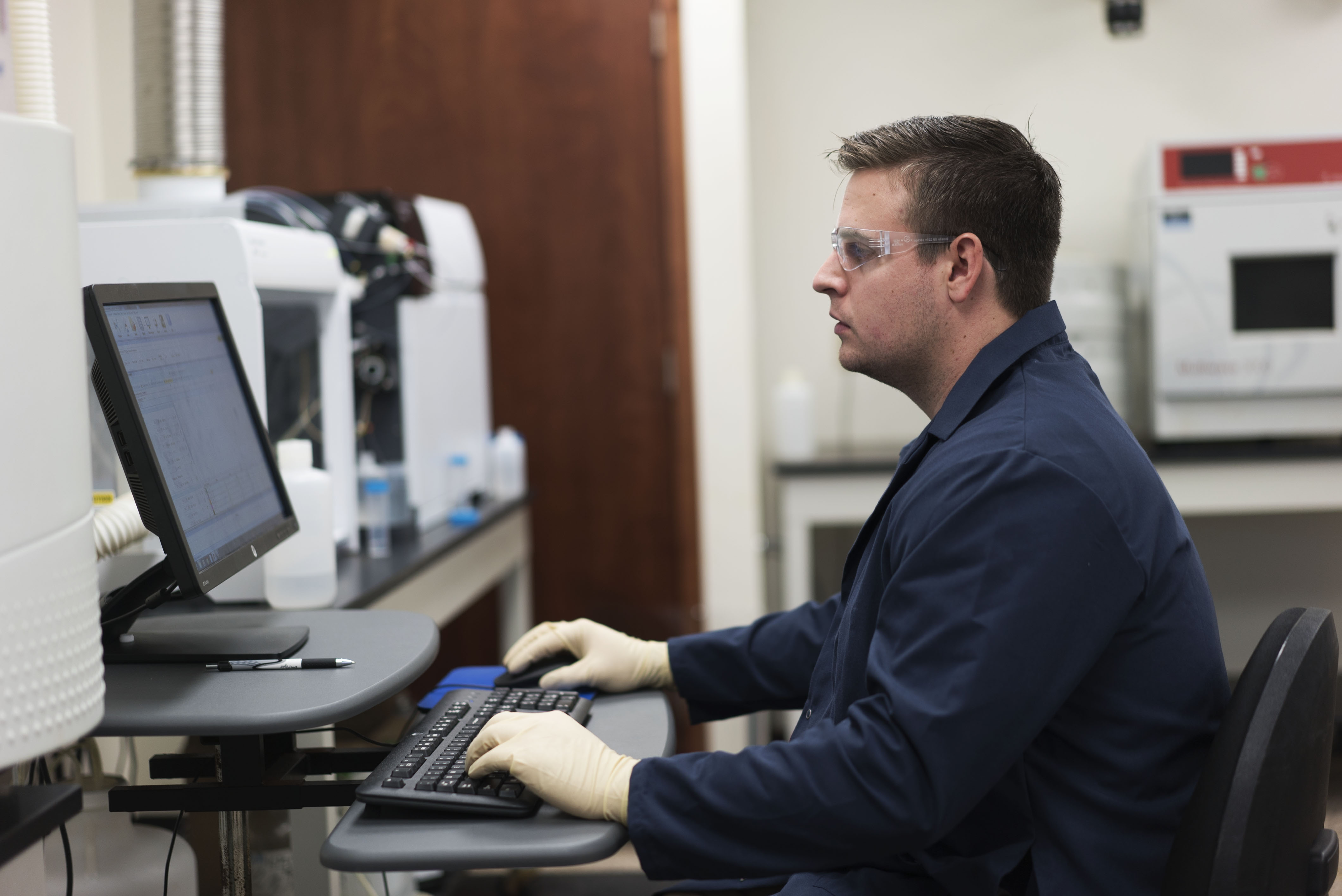Universal Testing is an independent testing laboratory specializing in the inorganic analysis of trace mineral premixes, base mineral premixes, and minerals. Superior Feed Mill mixer studies.